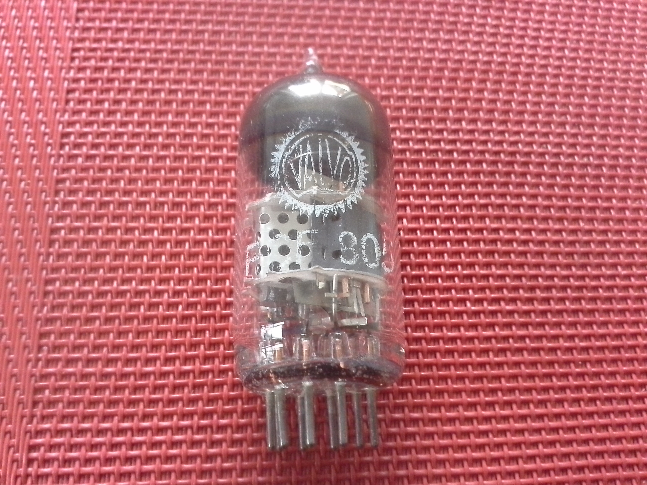 Elektronenröhre Typ PCF 805